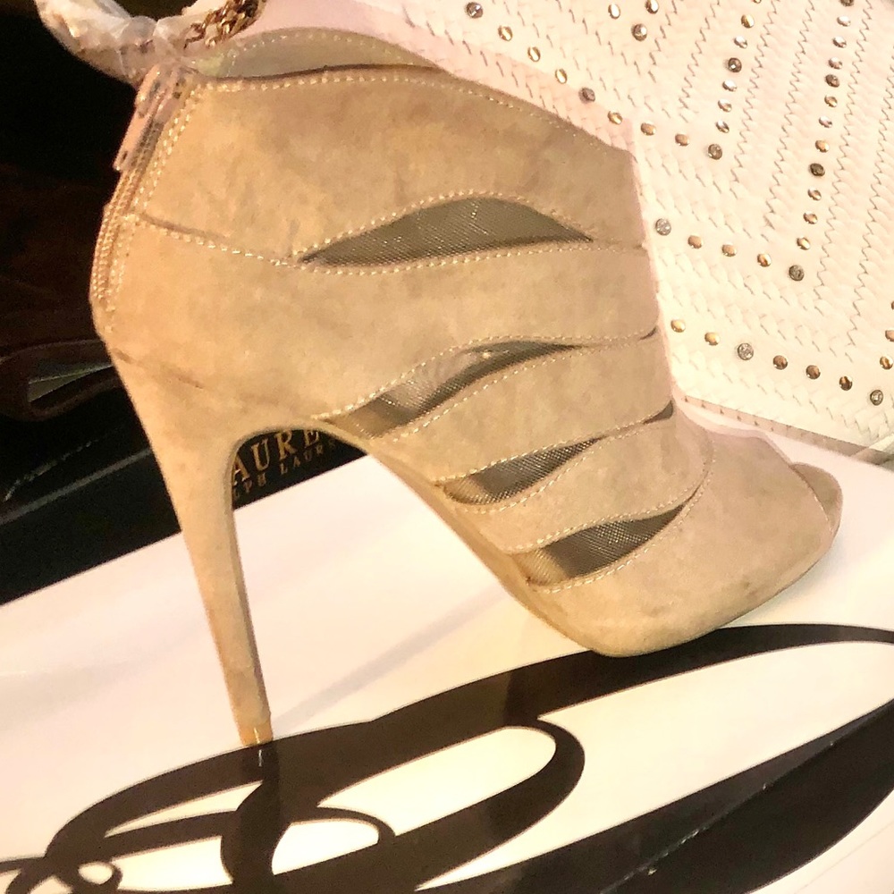 Nine West